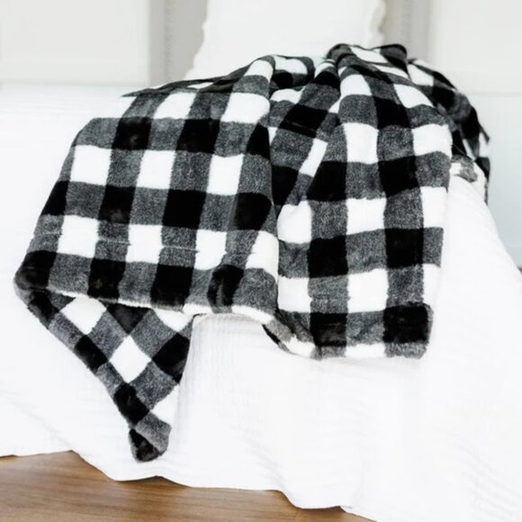 MINKY COUTURE Birthday Check Black & White - MONSTER Size 60x72 Plush Blanket - Picture 1 of 4